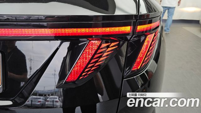 Hyundai Tucson Hybrid (NX4) N Line 2WD Inspiration 2022 — фото 29