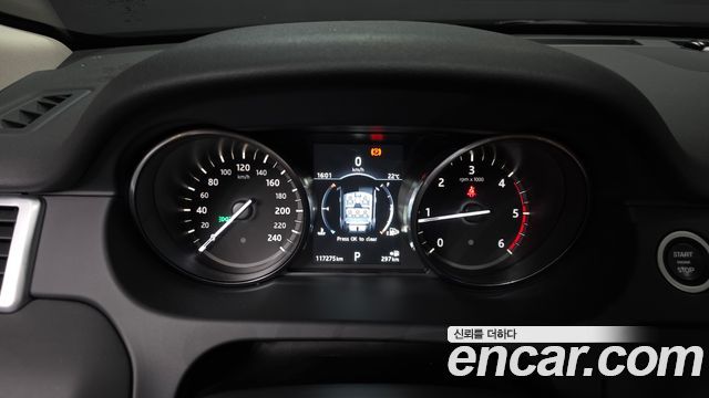 Land Rover Discovery Sport 2.0 TD4 HSE Luxury 2017 — фото 8