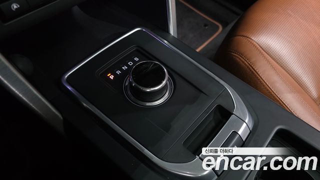 Land Rover Discovery Sport 2.0 TD4 HSE Luxury 2017 — фото 9
