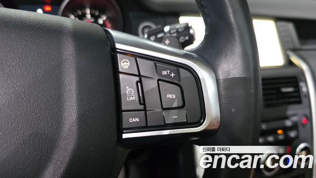 Land Rover Discovery Sport 2.0 TD4 HSE Luxury 2017 — фото 16