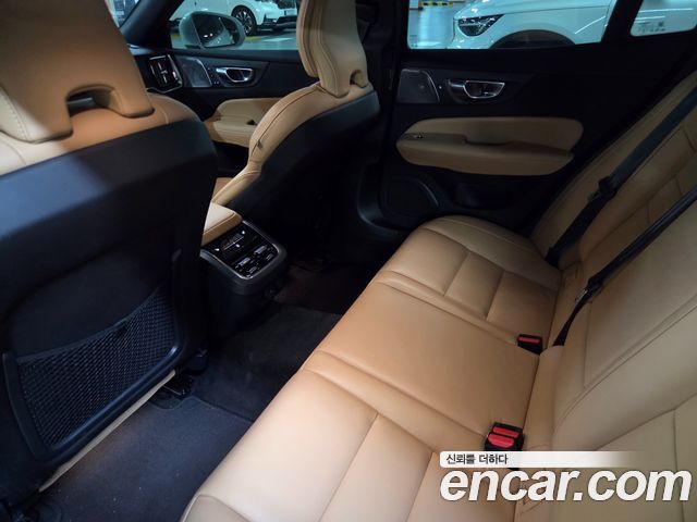 Volvo S60 (III) B5 Ultimate Bright 2024 — фото 6