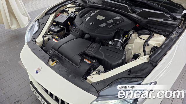 Maserati Quattroporte 3.0 Diesel Granlusso 2018 — фото 6