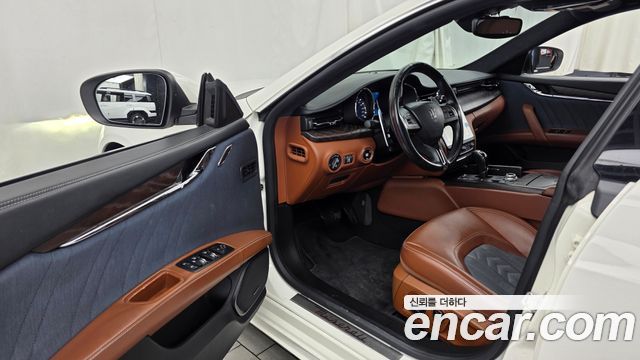 Maserati Quattroporte 3.0 Diesel Granlusso 2018 — фото 10