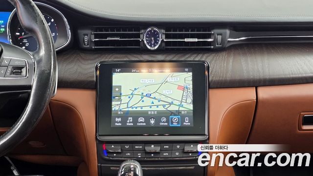 Maserati Quattroporte 3.0 Diesel Granlusso 2018 — фото 18