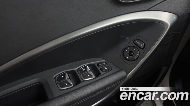 Hyundai Santa Fe The Prime Diesel 2.0 2WD Value Plus 2018 — фото 29