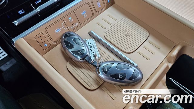 Hyundai Santa Fe (MX5) HEV 1.6 2WD Calligraphy 2025 — фото 15