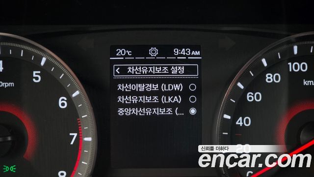 KG Mobility (SsangYong) Tivoli Air 1.5 A3 2WD 2022 — фото 17
