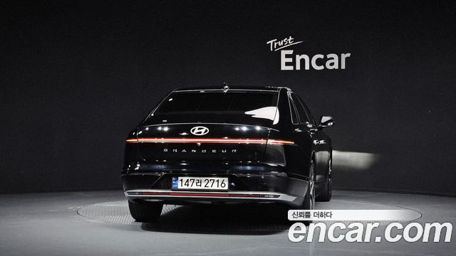 Hyundai Grandeur (GN7) 2,5 Gasoline 2WD Exclusive 2023 — фото 4