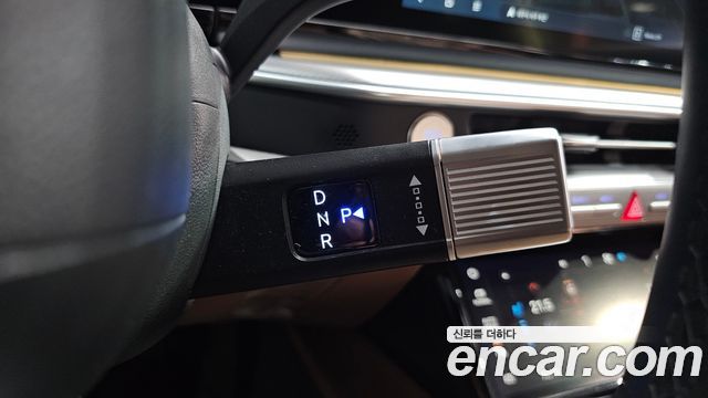 Hyundai Grandeur (GN7) 2,5 Gasoline 2WD Exclusive 2023 — фото 9