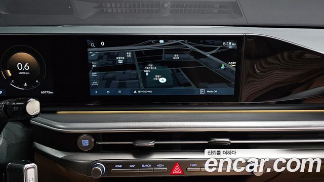 Hyundai Grandeur (GN7) 2,5 Gasoline 2WD Exclusive 2023 — фото 17