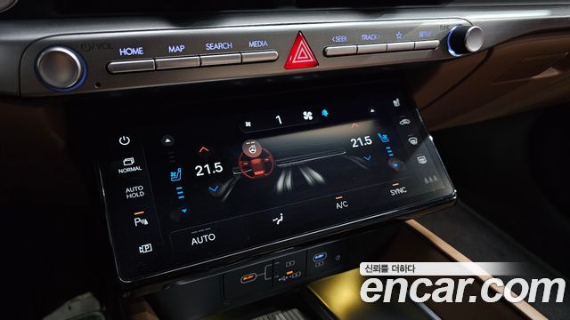 Hyundai Grandeur (GN7) 2,5 Gasoline 2WD Exclusive 2023 — фото 20