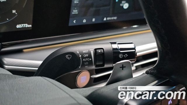 Hyundai Grandeur (GN7) 2,5 Gasoline 2WD Exclusive 2023 — фото 22