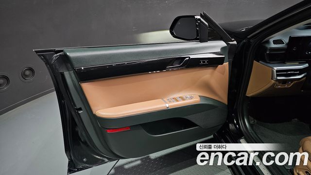 Hyundai Grandeur (GN7) 2,5 Gasoline 2WD Exclusive 2023 — фото 30