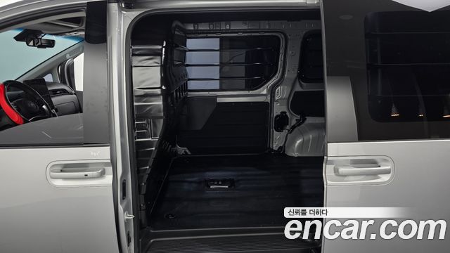 Hyundai Staria L3.5 Cargo 3-Seater Modern 2025 — фото 11