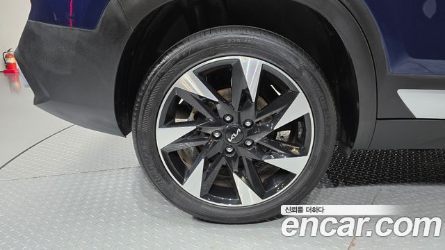 Kia Seltos Gasoline 1.6 Turbo 2WD Gravity 2022 — фото 5