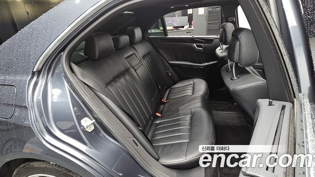 Mercedes-Benz E-Class (W212) E400 4MATIC 2016 — фото 11