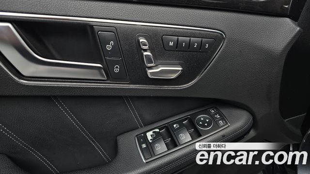 Mercedes-Benz E-Class (W212) E400 4MATIC 2016 — фото 28