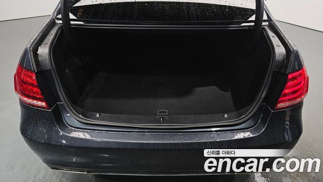 Mercedes-Benz E-Class (W212) E400 4MATIC 2016 — фото 36