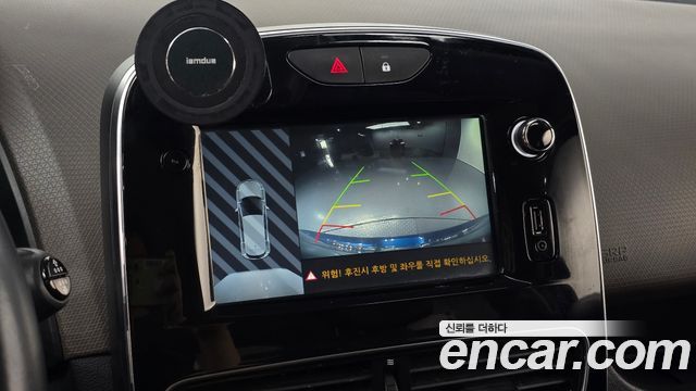 Renault Korea Clio Intens 2018 — фото 16