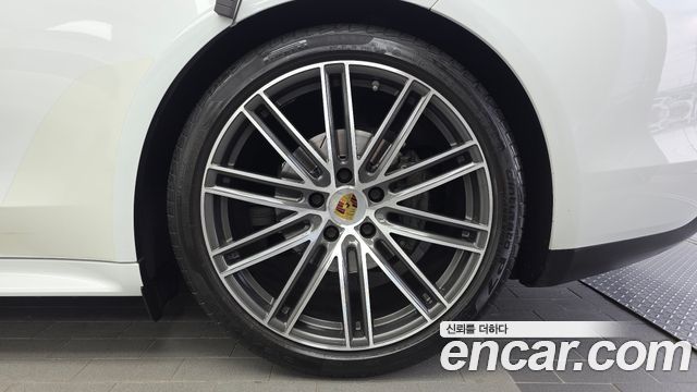 Porsche Panamera (971) 2.9 4S 2018 — фото 21
