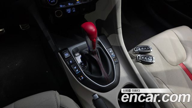 Hyundai Veloster (JS) 1.6 Turbo Sport Core 2018 — фото 9