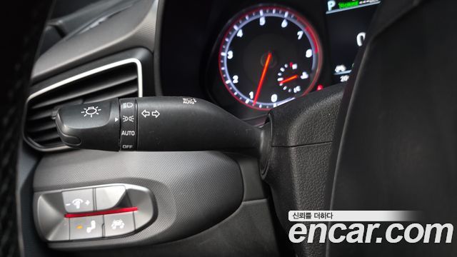 Hyundai Veloster (JS) 1.6 Turbo Sport Core 2018 — фото 28