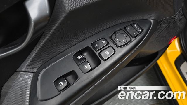 Hyundai Veloster (JS) 1.6 Turbo Sport Core 2018 — фото 30
