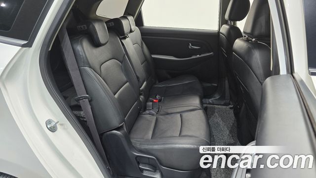 Kia Carens 2.0 LPi Prestige 2015 — фото 11