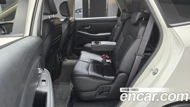 Kia Carens 2.0 LPi Prestige 2015 — фото 12