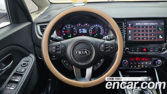 Kia Carens 2.0 LPi Prestige 2015 — фото 13