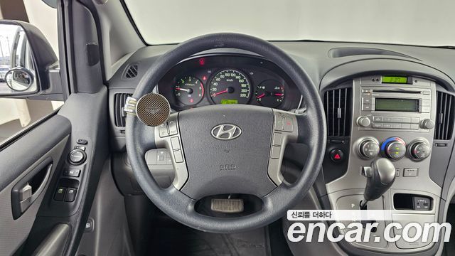 Hyundai Grand Starex 5-Seater VAN CVX Premium 2015 — фото 13