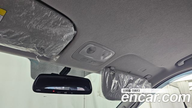 Hyundai Grand Starex 5-Seater VAN CVX Premium 2015 — фото 17