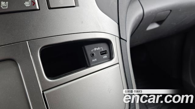 Hyundai Grand Starex 5-Seater VAN CVX Premium 2015 — фото 18