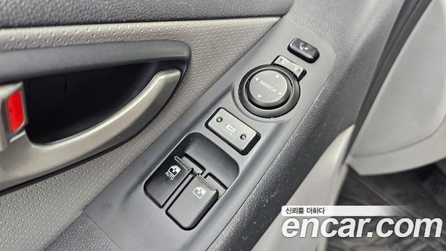Hyundai Grand Starex 5-Seater VAN CVX Premium 2015 — фото 19