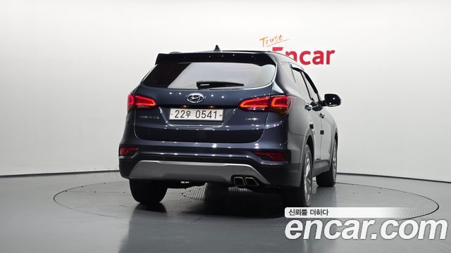 Hyundai Santa Fe The Prime Diesel 2.0 2WD Premium 2016 — фото 4