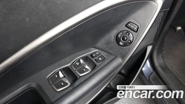Hyundai Santa Fe The Prime Diesel 2.0 2WD Premium 2016 — фото 30