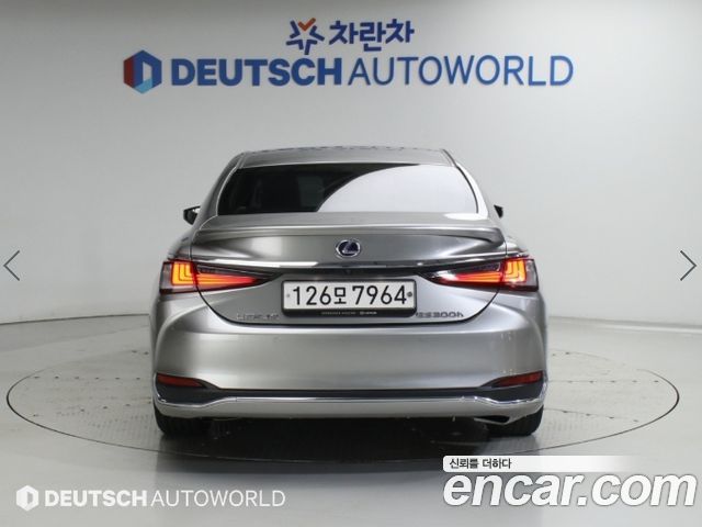 Lexus ES300h (VII) Luxury 2019 — фото 4