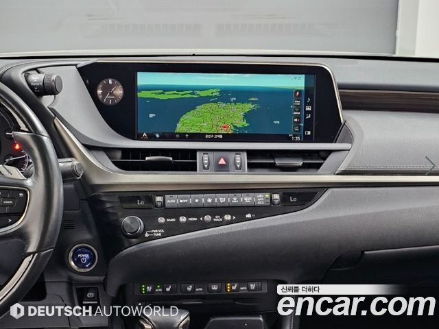 Lexus ES300h (VII) Luxury 2019 — фото 18