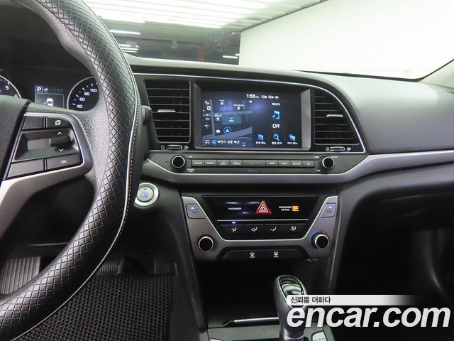 Hyundai Avante (AD) 1.6 GDI Value Plus 2018 — фото 10