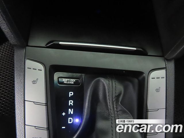 Hyundai Avante (AD) 1.6 GDI Value Plus 2018 — фото 19