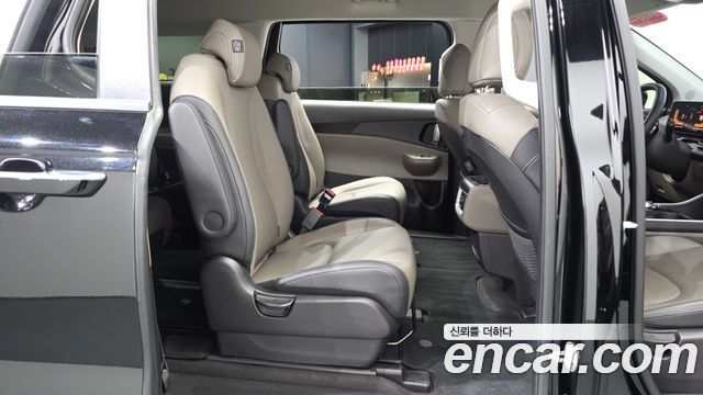 Kia Carnival (IV) Diesel 9-Seater Prestige 2025 — фото 12