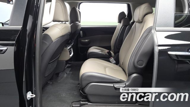 Kia Carnival (IV) Diesel 9-Seater Prestige 2025 — фото 26