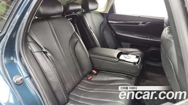Genesis G80 (RG3) Gasoline 2.5 Turbo AWD 2022 — фото 11
