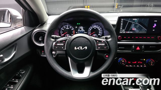 Kia K3 (II) 1.6 Trendy 2023 — фото 13