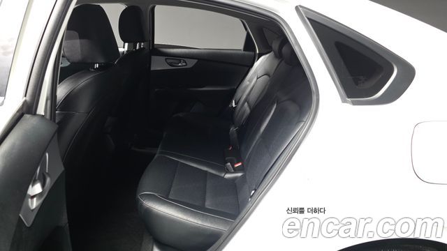 Kia K3 (II) 1.6 Trendy 2023 — фото 26