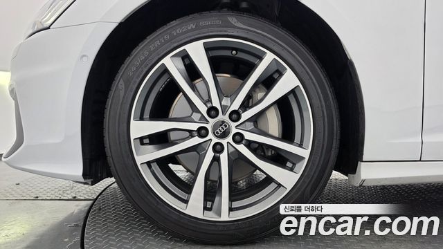 Audi A6 (C8) 45 TFSI Premium 2023 — фото 5