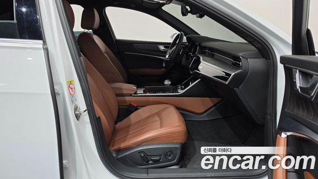 Audi A6 (C8) 45 TFSI Premium 2023 — фото 11