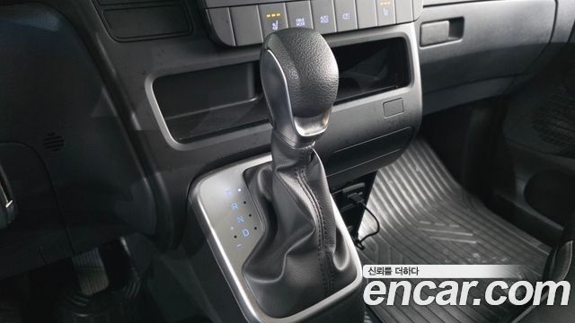 Hyundai Staria Cargo 3-Seater Smart 2023 — фото 9