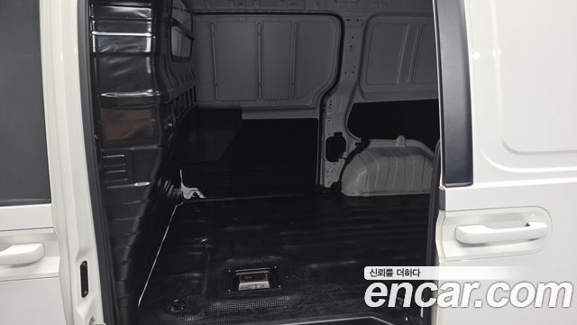 Hyundai Staria Cargo 3-Seater Smart 2023 — фото 26