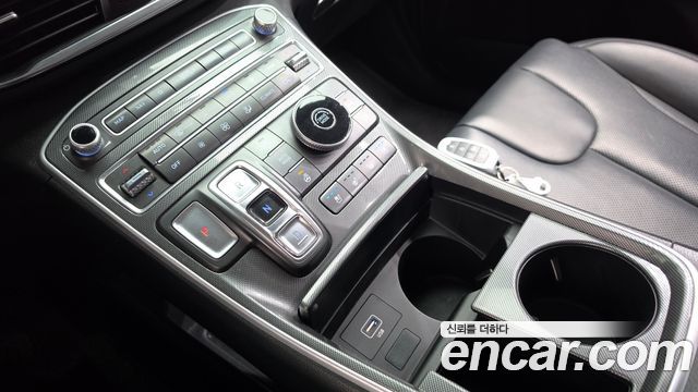 Hyundai Santa Fe Diesel 2.2 2WD Prestige 2021 — фото 9